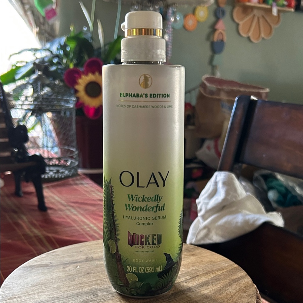 Olay Limited Edition Wickedly Wonderful Body Wash Elphaba’s Edition NEW 20 Fl Oz